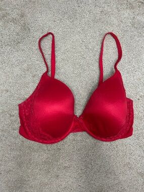 Victoria’s Secret Body by Victoria Lined Perfect Coverage Bra Size 32DDD Red